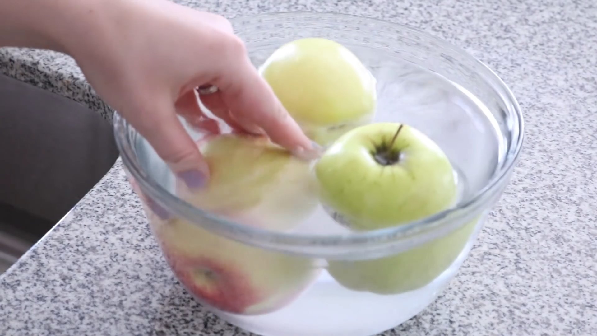 Baking soda cleaning hacks