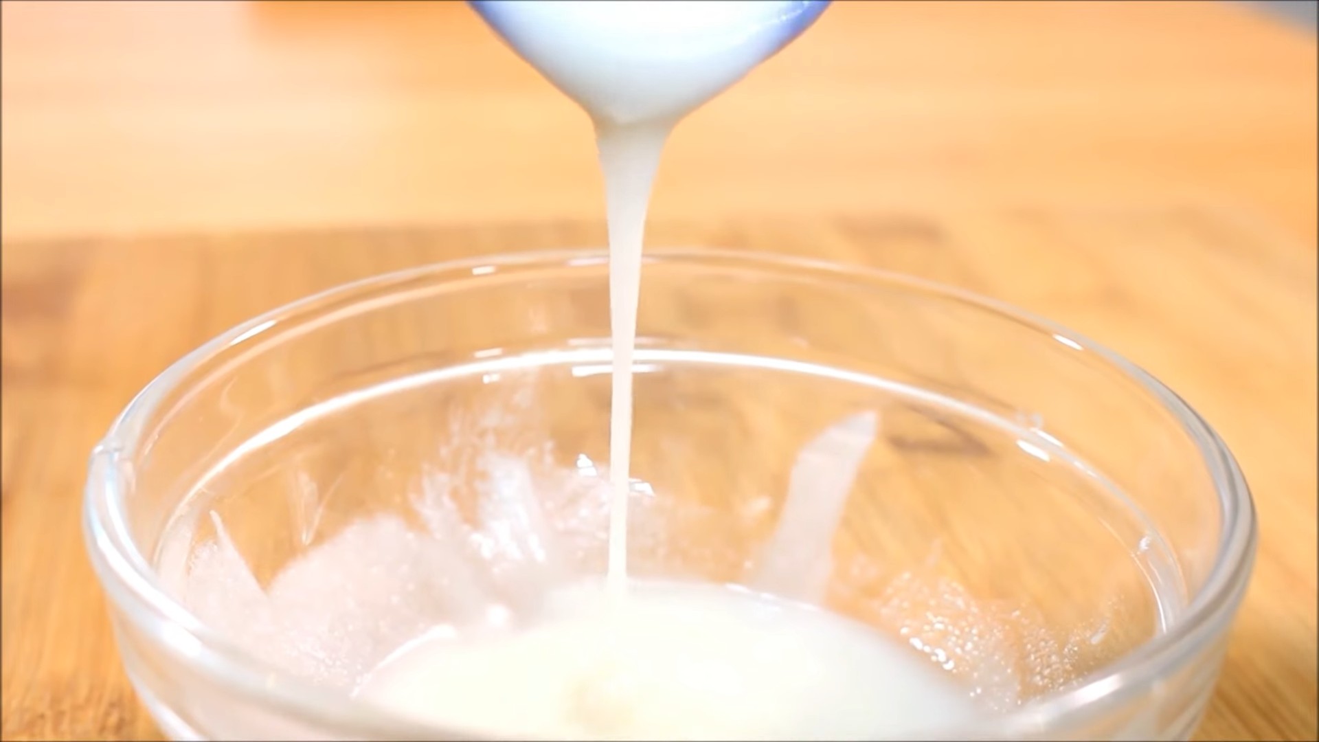 Coconut oil baking soda mix