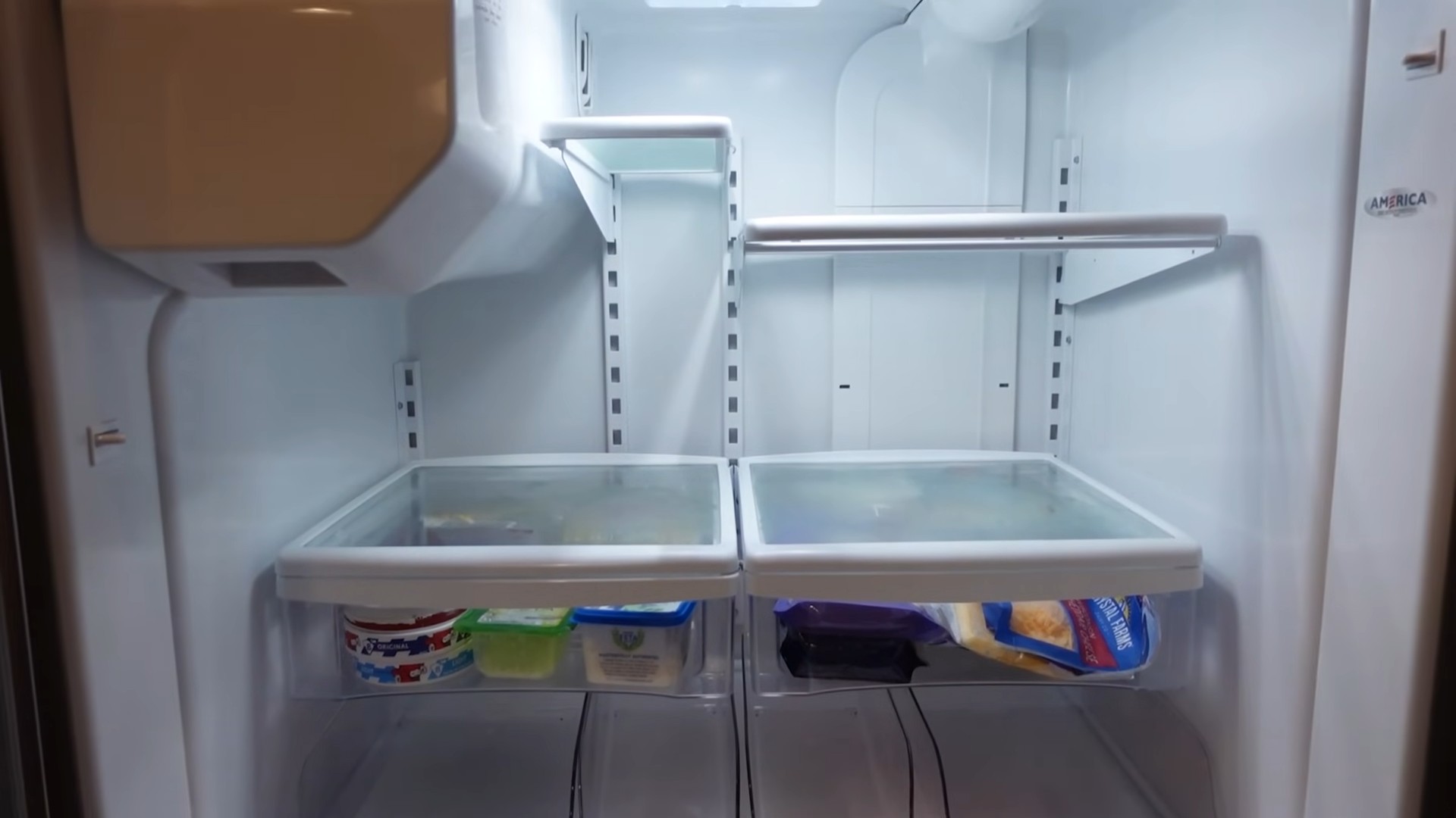 Refrigerator cleaning hacks