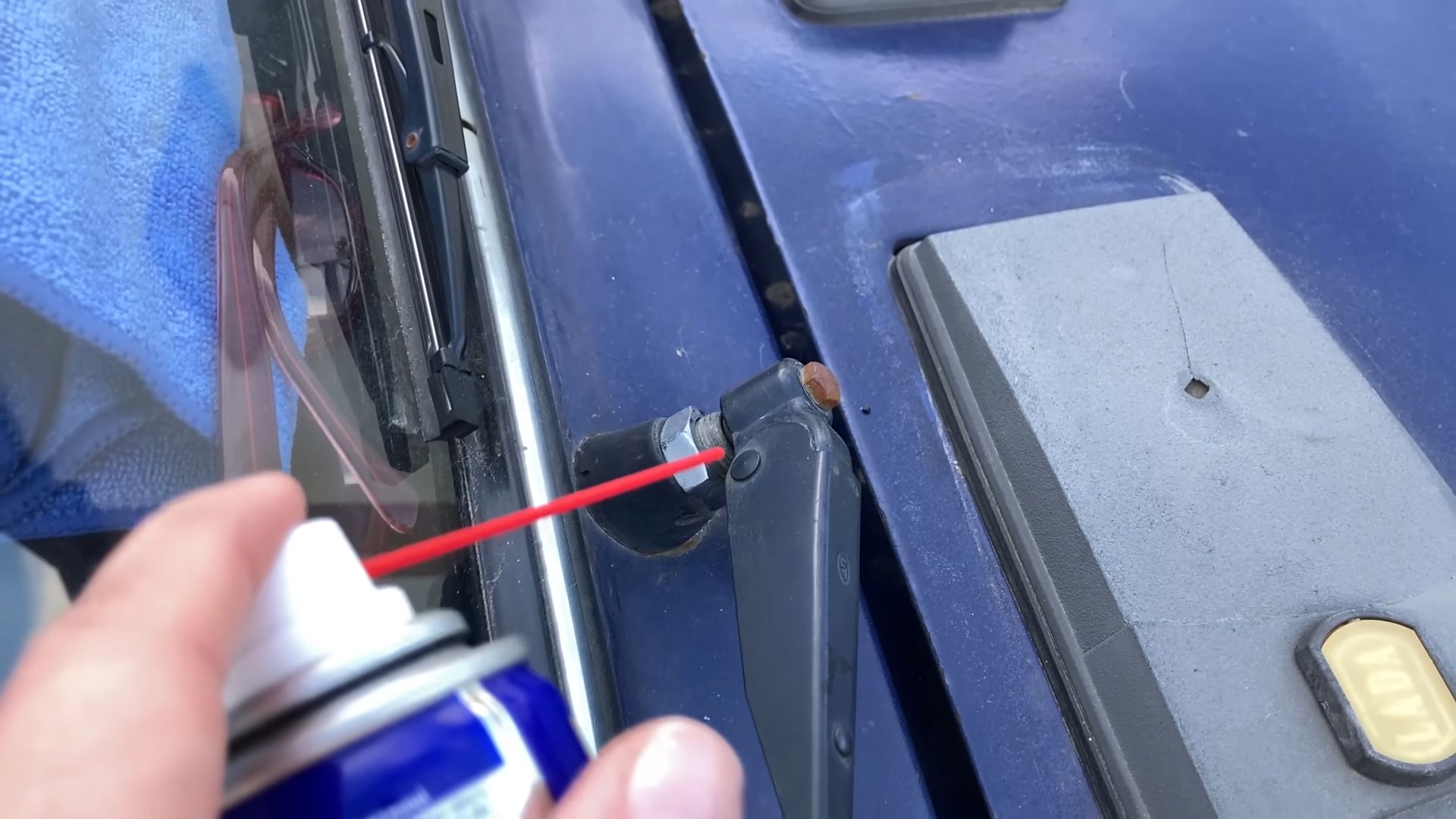 WD40 tricks for car