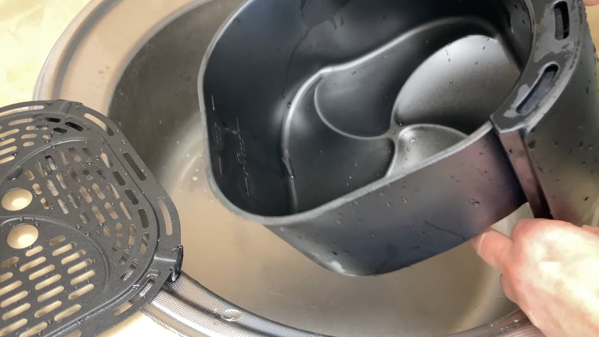 Coffee and dish soap cleaning